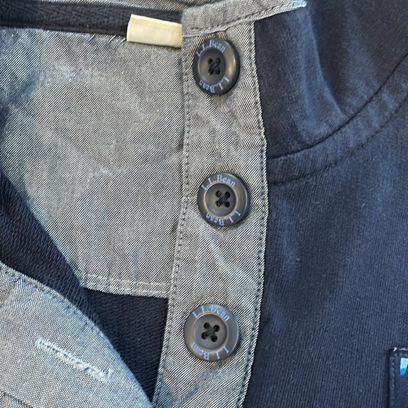 Women’s L.L. Bean Henley Quarter Button Long Sleeve Shirt. Size Small. - Picture 6 of 11